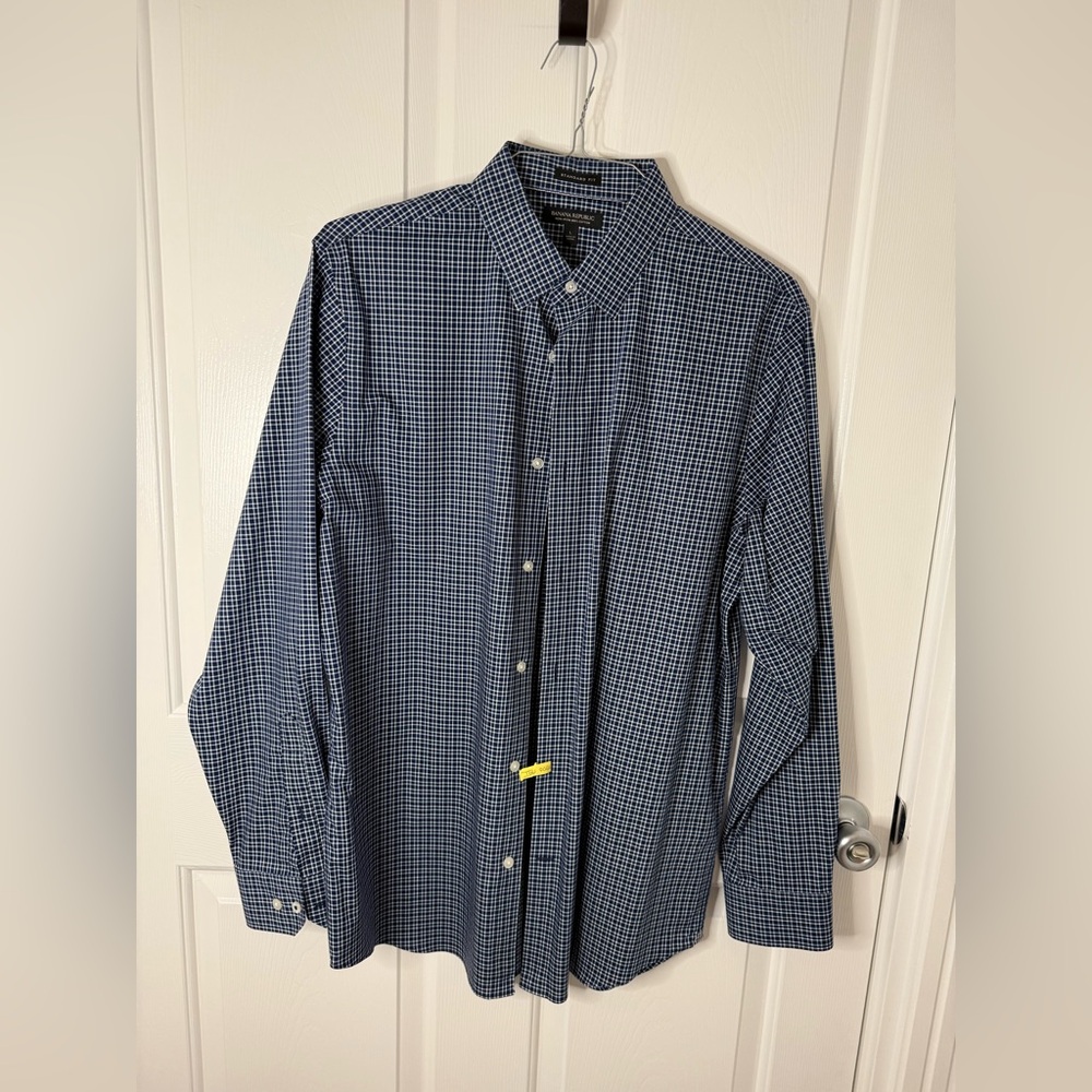 Banana Republic navy/white plaid dress shirt Size Large